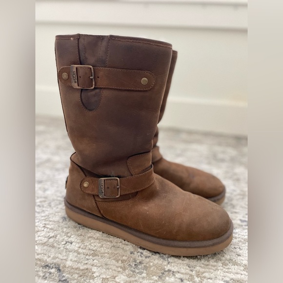 UGG Kensington Biker Boots Shearling Lined Leather Distressed Brown size 10 - Picture 2 of 9